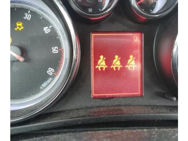 Přístrojová deska Opel Zafira C 2012