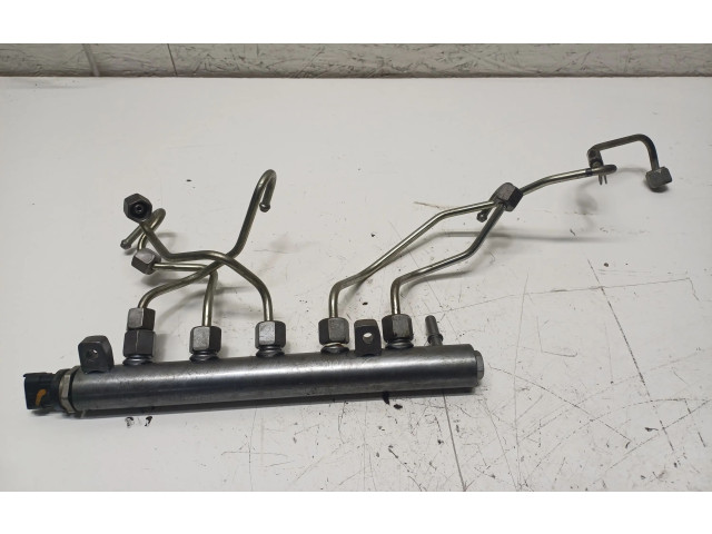 Vstřikovací lišta 175216420R Nissan X-Trail T32