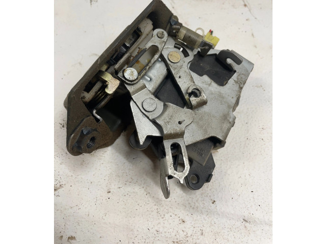 Zámek zadních dveří Subaru Forester SG 2004