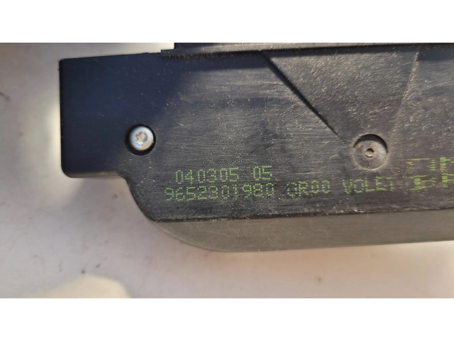 Замок багажника 9652301980, 04030505    Citroen C4 I 2004-2010 года