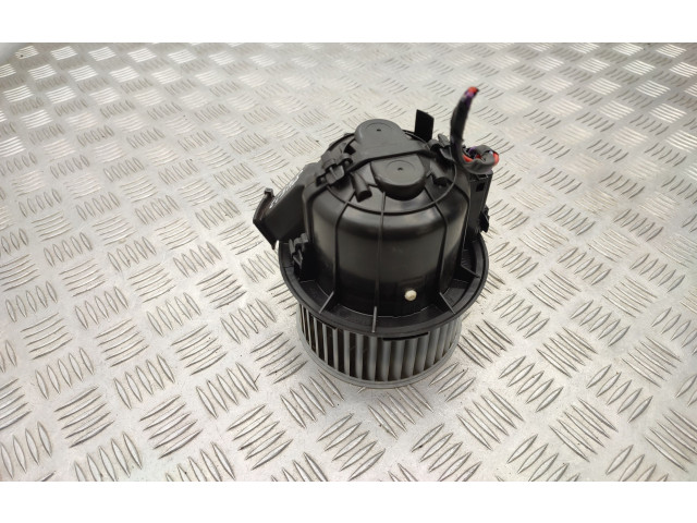 Вентилятор печки    9818270880, E0-3768W   Citroen C3 Aircross