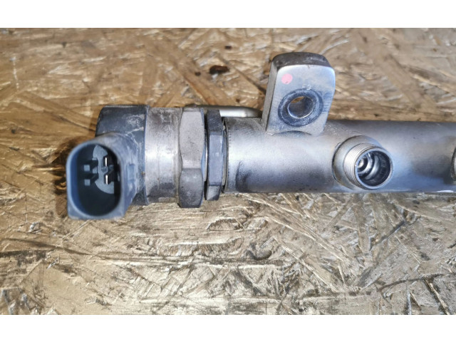 Vstřikovací lišta A6400702095, A64007020 Mercedes-Benz B W245 640.940