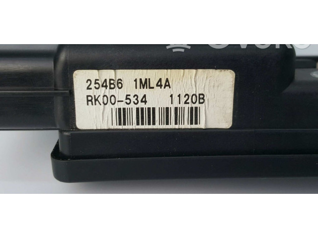 Блок управления 254B61ML4A Infiniti M30