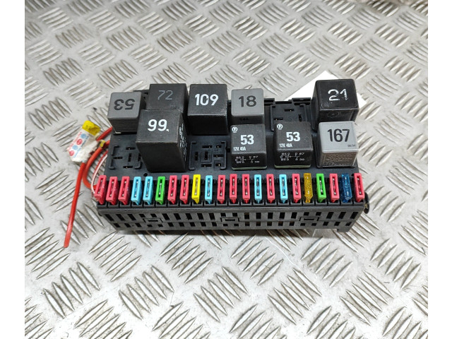 Блок предохранителей 357937039 Volkswagen Corrado