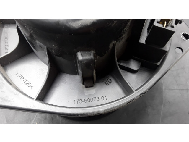 Вентилятор печки 1736007301, EA31530350 Suzuki Ignis