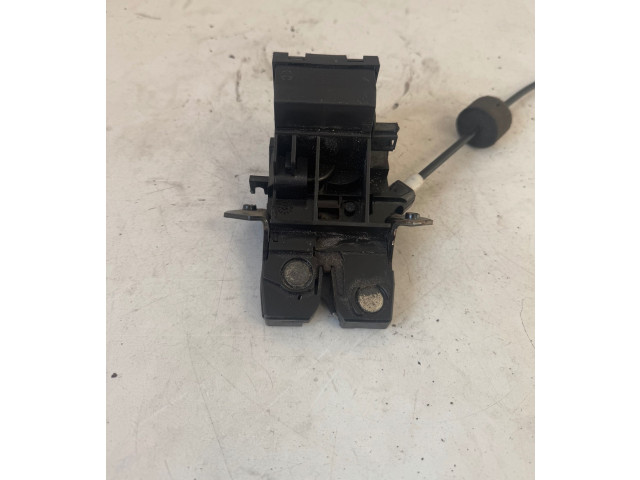 Zámek zadních dveří A1717500085, A1717500185 Mercedes-Benz E W211 2003