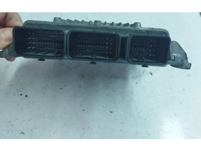 Řídící jednotka 5WS40251DT Volvo S40, V40