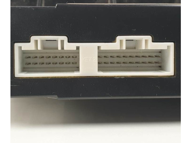 Блок управления климат-контролем 972503E300 KIA Sorento