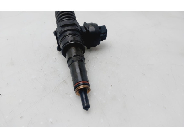 Форсунка 038130073AG Volkswagen Jetta V