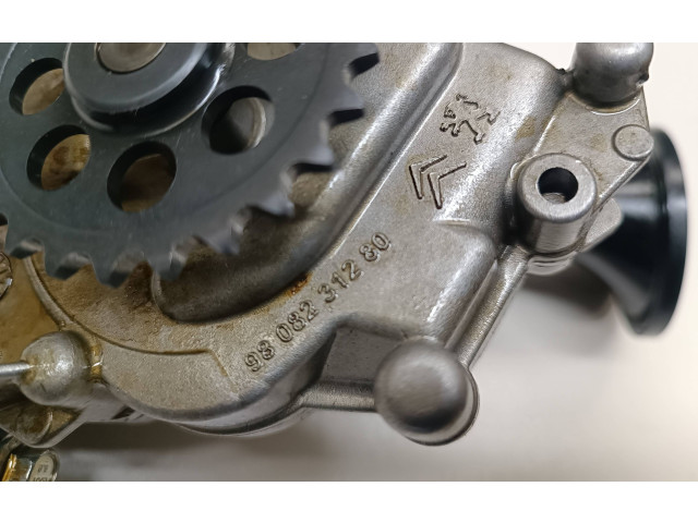 Масляный насос 9808231280 Peugeot 2008 I