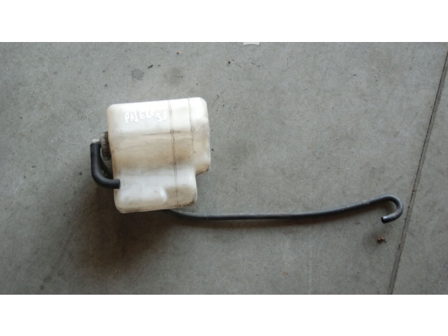 Přístrojová deska Mitsubishi Pajero 2004 200KM