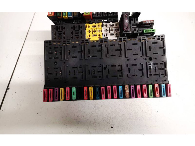 Блок предохранителей 357937039, 357937039 Ford Galaxy