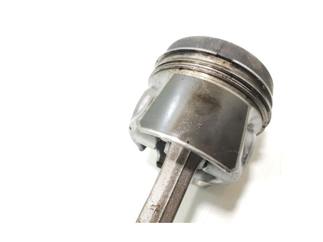 Píst    Volkswagen Caddy    DFSD 