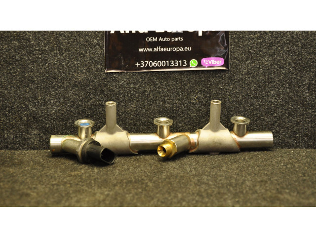 Vstřikovací lišta 06E130089AC Audi Q7 4M CREC