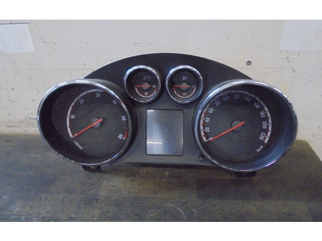 Панель приборов 13349547, 13349547   Opel Meriva B       