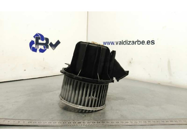 Вентилятор печки    8K2820021   Audi A5 8T 8F