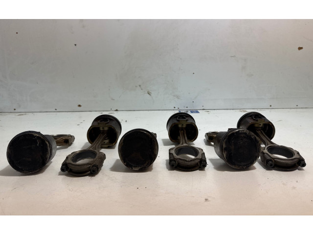  Поршень  46070  Lexus IS 200-300  