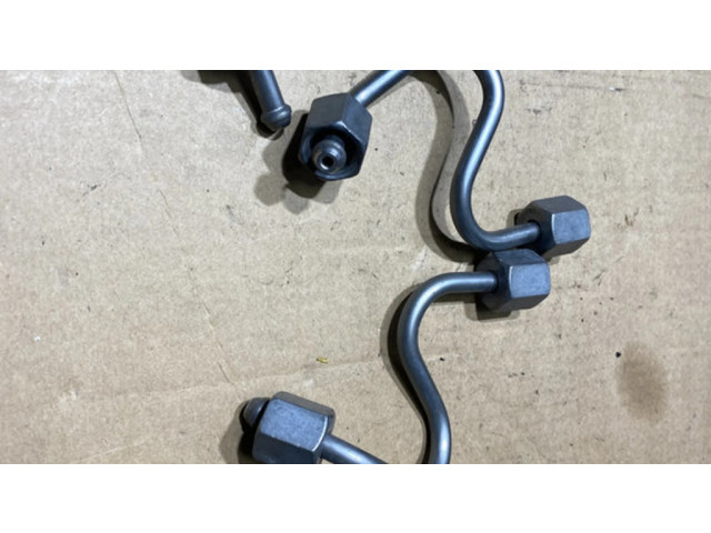 Топливная трубка (трубки)