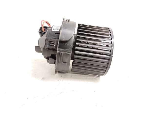 Вентилятор печки 272107294R, N109038B Dacia Duster