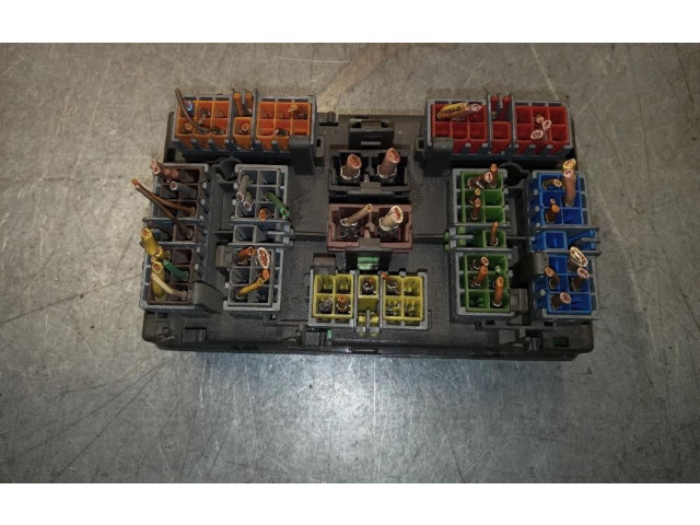 Блок предохранителей 9627935480   Citroen Xantia    
