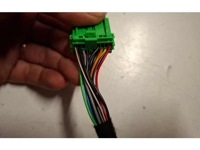 Зеркало электрическое        Volvo V60  2013 - 2018 года   