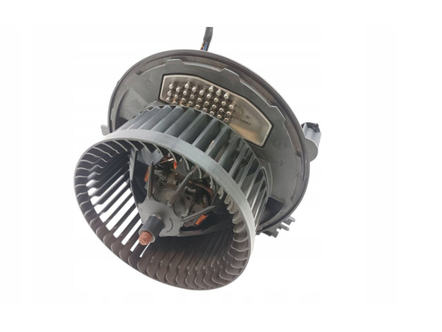 Вентилятор печки 5Q1819021A, 5Q0907521D Skoda Octavia Mk3 (5E)