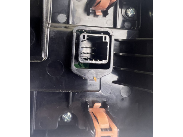 Блок управления климат-контролем    Suzuki Ignis