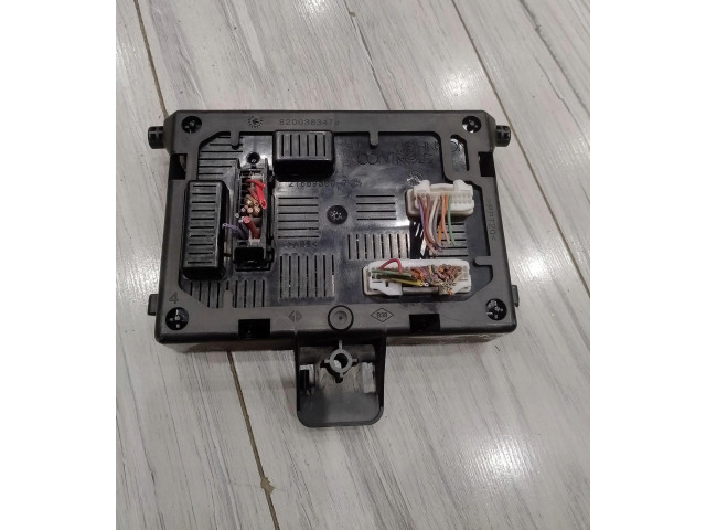 Блок комфорта    Renault Clio III   