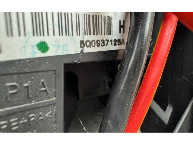 Блок предохранителей 5Q0907361A, 23512388 Volkswagen Golf VII