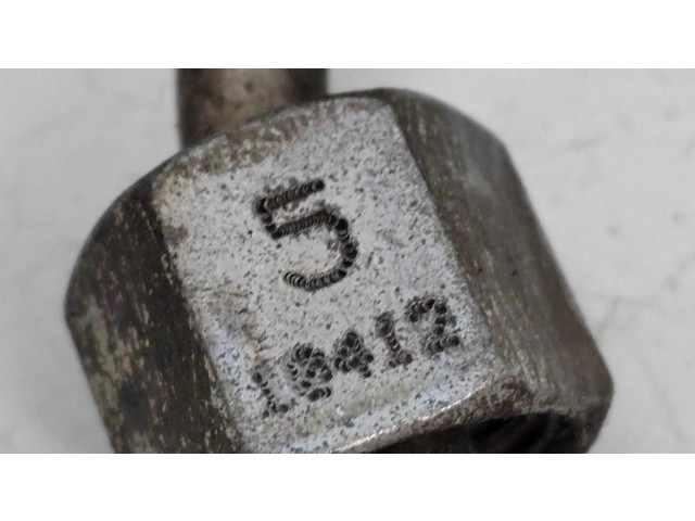 Трубка (трубки) для подачи топлива в жиклеры