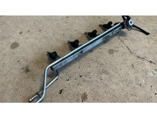 Топливная рампа 06A133681B Audi TT Mk1 1.8 для двигателя ATC