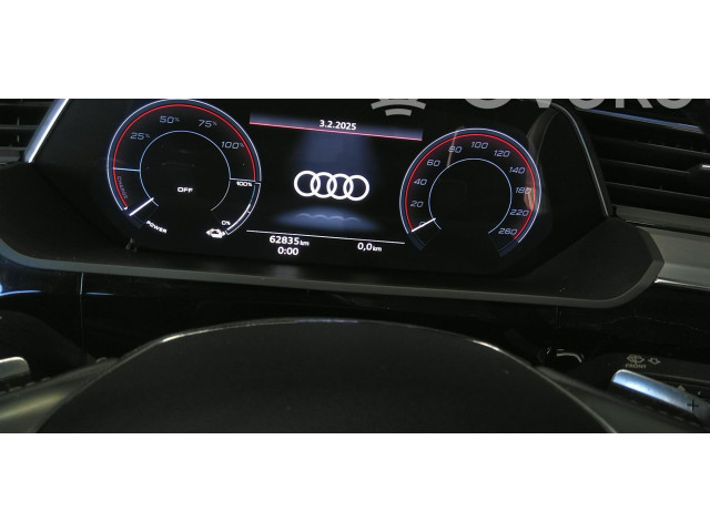 Панель приборов 4KE920795C, 4KE920795CX Audi e-tron