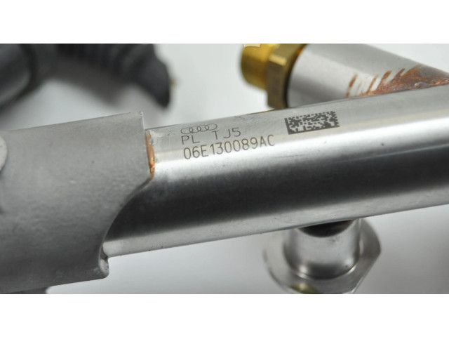 Vstřikovací lišta Audi Q7 4M CREC