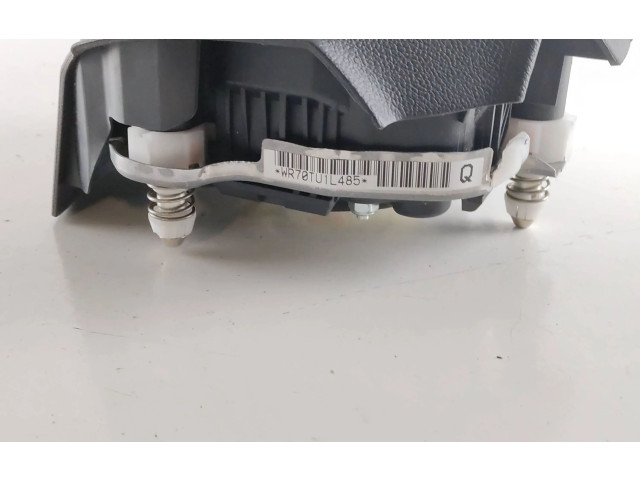 Подушка безопасности водителя    Subaru Forester SJ