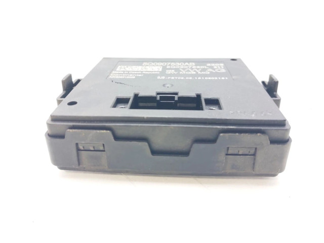 Блок управления двигателя 5Q0907530AB   Volkswagen PASSAT