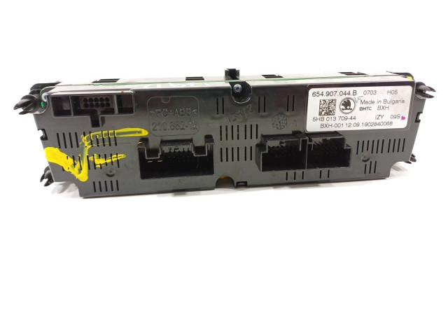 Блок управления климат-контролем 654907044B Skoda Scala