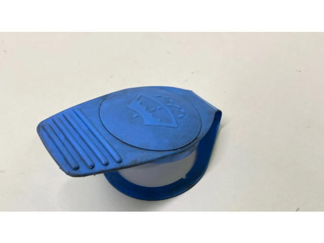 Бачок оконной жидкости    