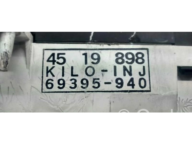 Přístrojová deska Saab 900 4519898, CUADROINSTRUMENTOS