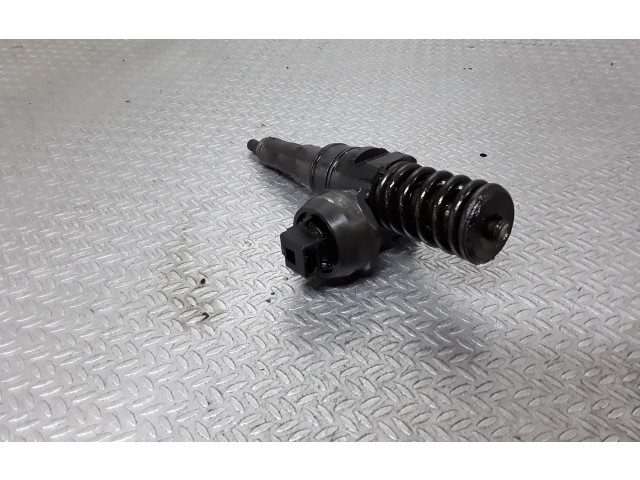 Форсунка 038130073BN Skoda Fabia Mk2 (5J)