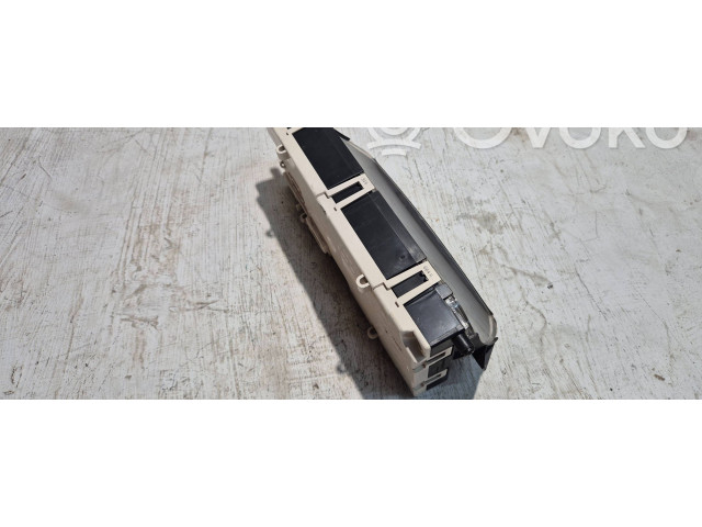 Панель приборов 1H0919864R, 6160633161   Volkswagen Golf III       