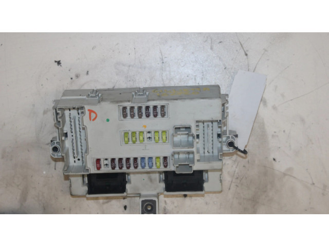 Блок предохранителей    Alfa Romeo Giulietta    