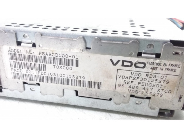 Радио/ проигрыватель CD/DVD / навигация