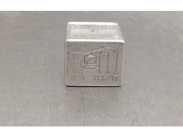 Pojistková skříňka 0015420219 Mercede-Benz S W126 1988