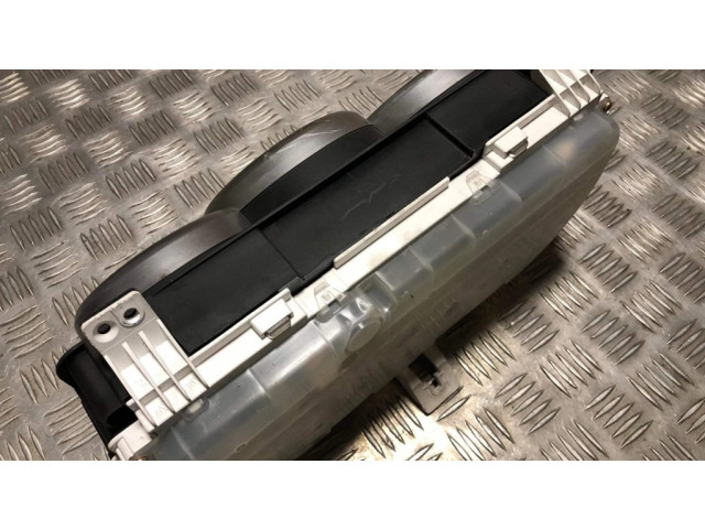 Přístrojová deska Mazda 3 I 2004 BN9JA