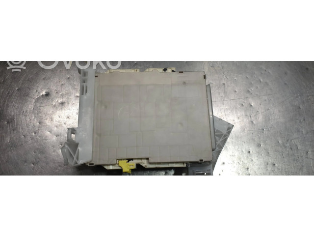 Pojistková skříňka Řídící jednotka BSM 8922147420, 2380004661   Toyota Prius+ (ZVW40) 2016