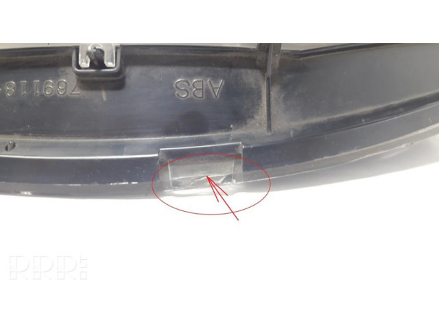 Панель приборов 769118890 Mazda Demio