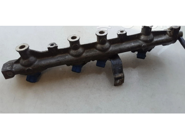 Vstřikovací lišta 857013 Renault Laguna I