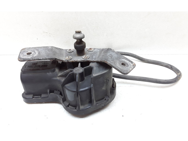 Моторчик стеклоочистителя 0390206951    Volvo S70  V70  V70 XC