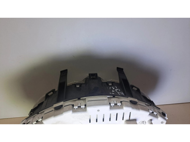 Панель приборов MM0038007, MM0038001 Mitsubishi Colt