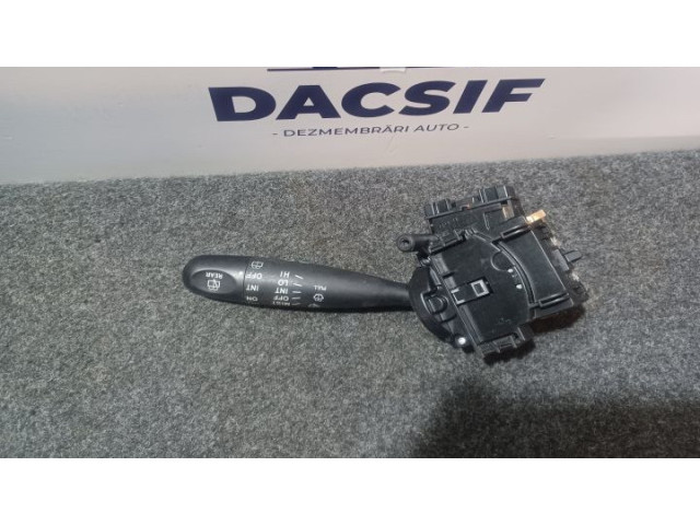 Ручка стеклоочистителей Daihatsu Sirion